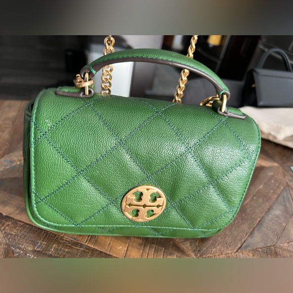 COPY - Tory Burch cross Body Bag with Gold Chain & Hardware - Picture 2 of 5